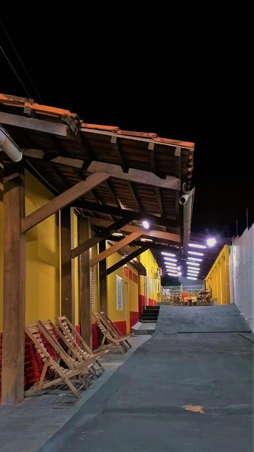 Casarao Hostel Cuiaba מראה חיצוני תמונה
